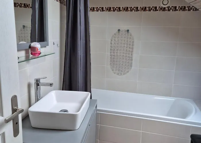 Locations A La Montagne * Sarrancolin