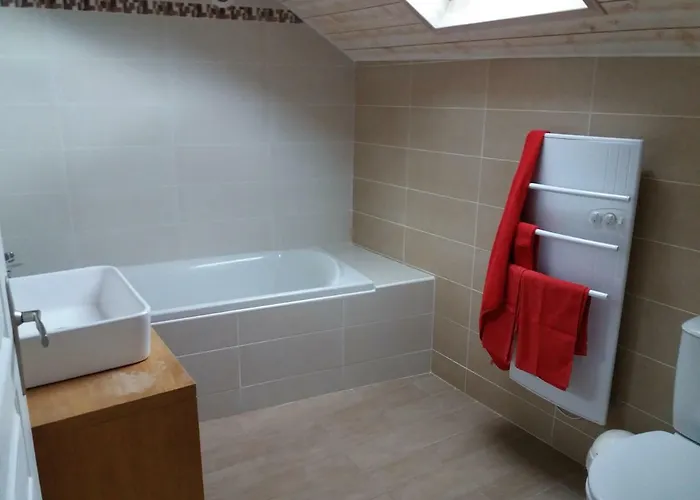 Locations A La Montagne * Sarrancolin